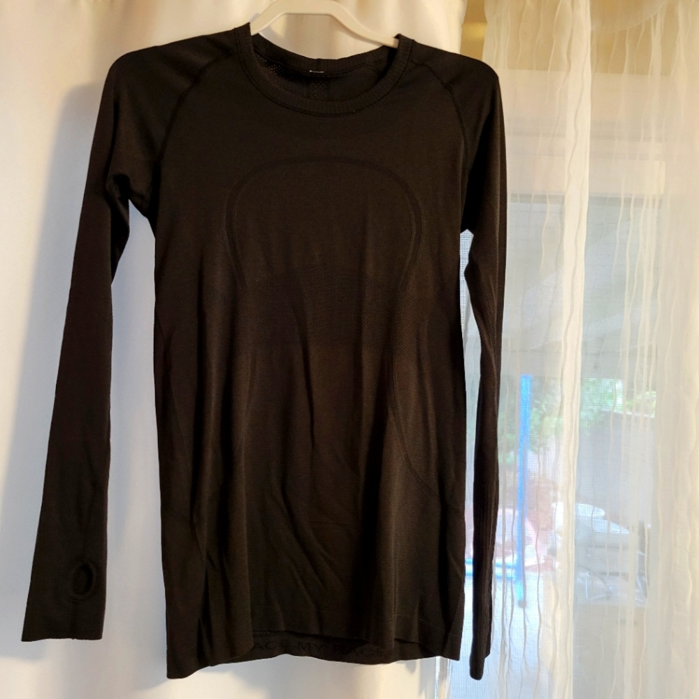 Lululemon Swiftly Tech Long Sleeve Shirt
